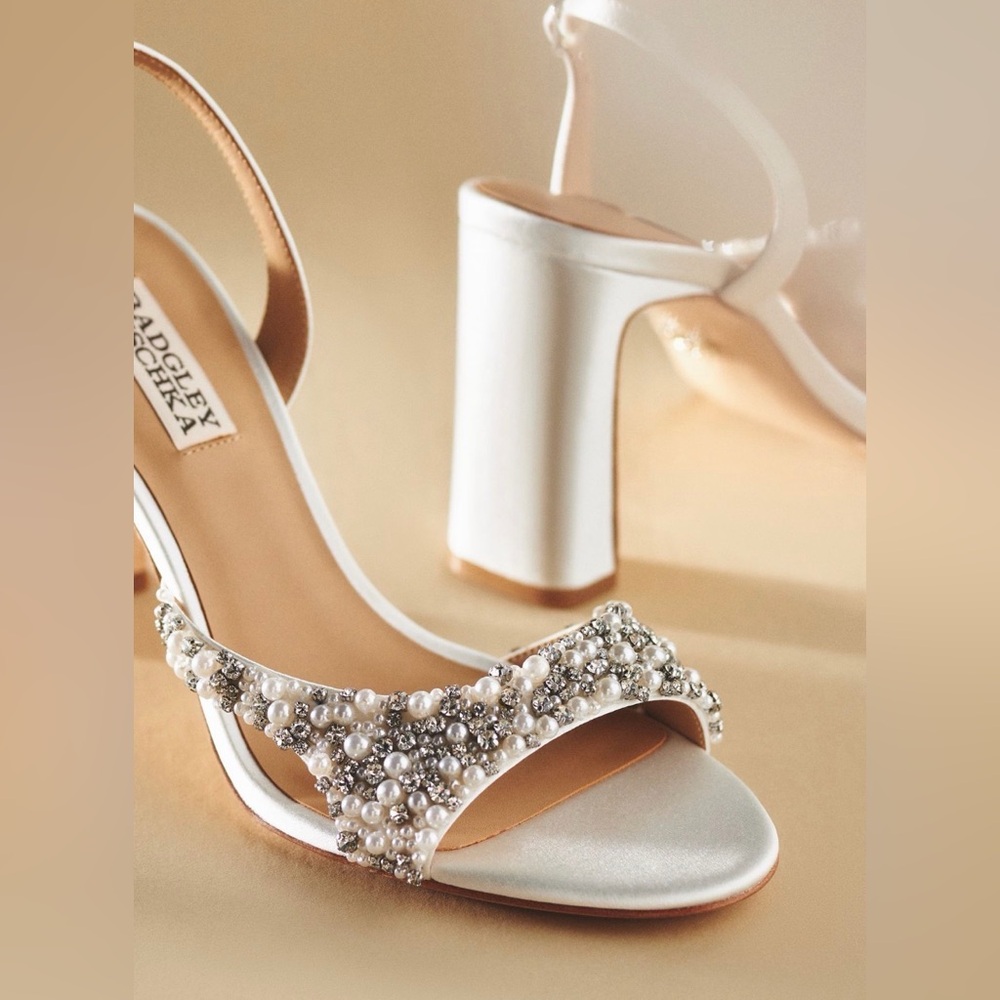 Badgley Mischka White Pearl Embellished Heels